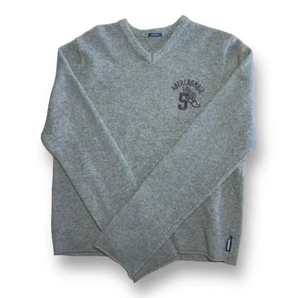 📚 Abercrombie Men’s V-Neck Sweater 🏛️ Size M | Vintage Gray‎ Collegiate Core